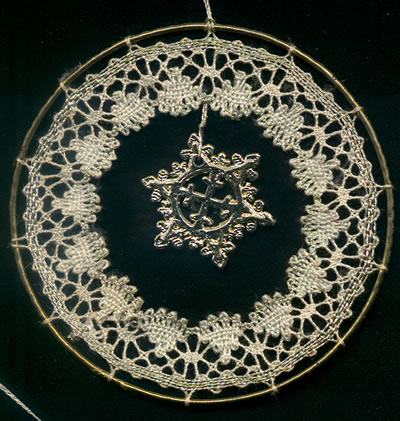 lace2.jpg